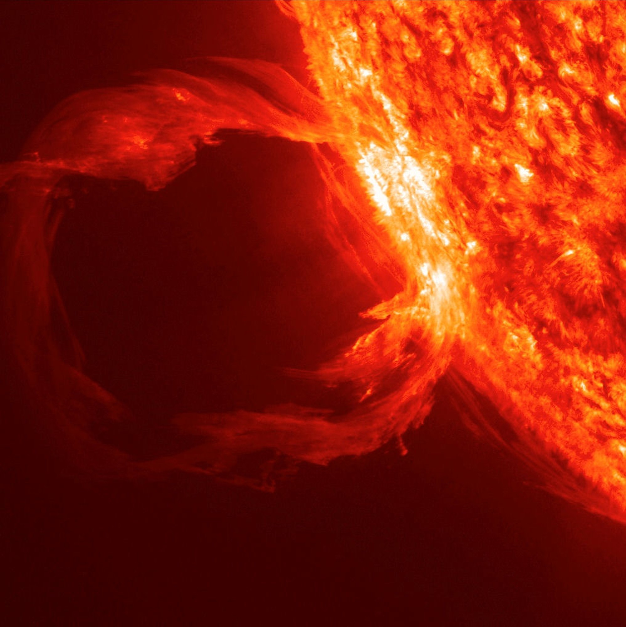 nasa-solar-flare-photos-2010-2012-public-intelligence